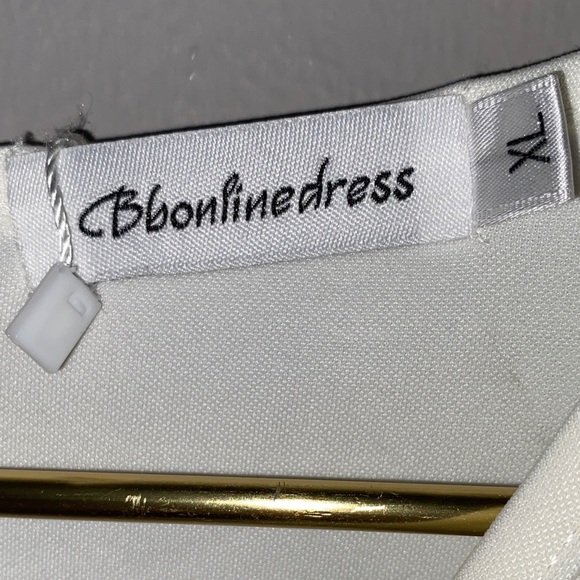 Chic Cream Asymmetrical Dress - Picture 4 of 10